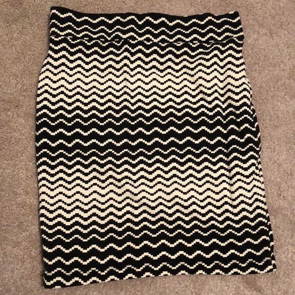 Skirt - Picture 2 of 3